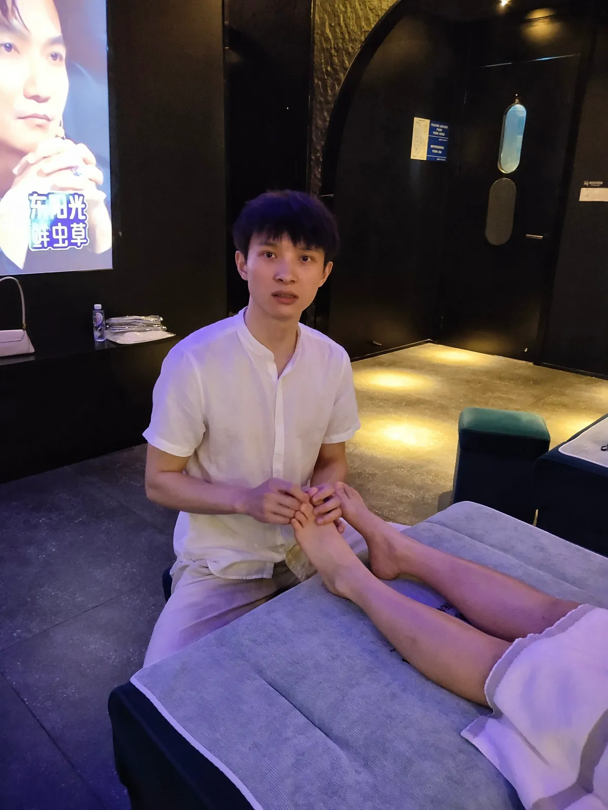 业余篮球爱好者在哪里可以找到表演赛资源_0